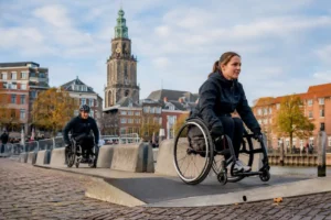 Rolstoelgebruikers doorbreken barrières met uitdagende evenementen in Groningen